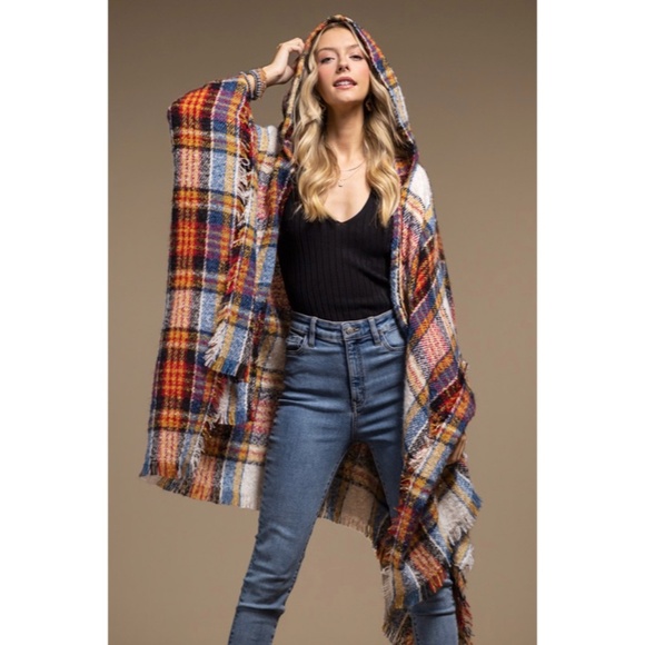 SOLD OUT Vin Chaud Knit Plaid Hooded Hoodie Open Fringe Ruana Wrap Fall Winter - Picture 4 of 6
